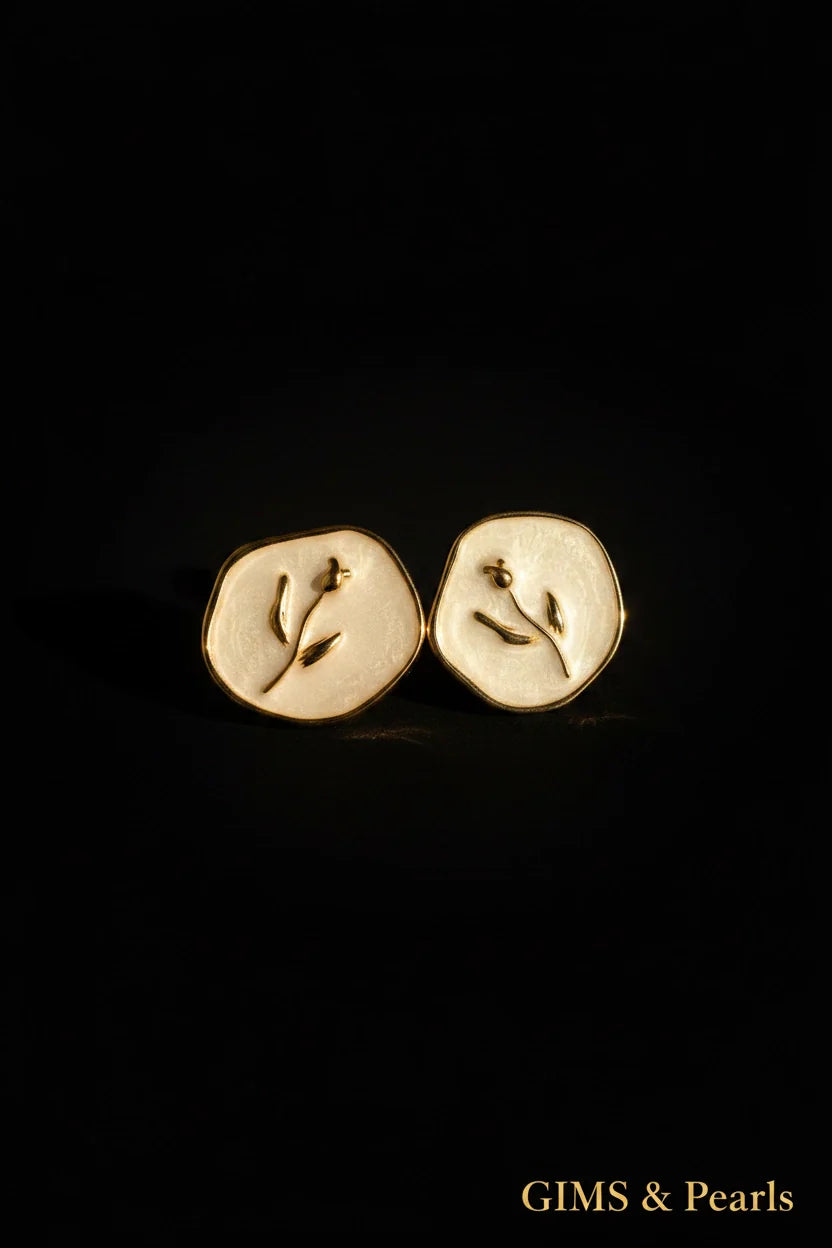 MN-00905 - Gold Tulip - Earring